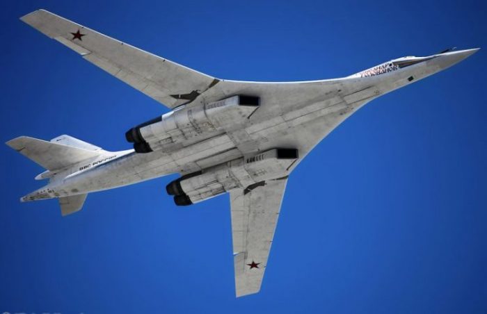 Tupolev Tu-160 at the 2013 Moscow Victory Day Parade. Photo by Vitaly V. Kuzmin CC-BY-SA 4.0