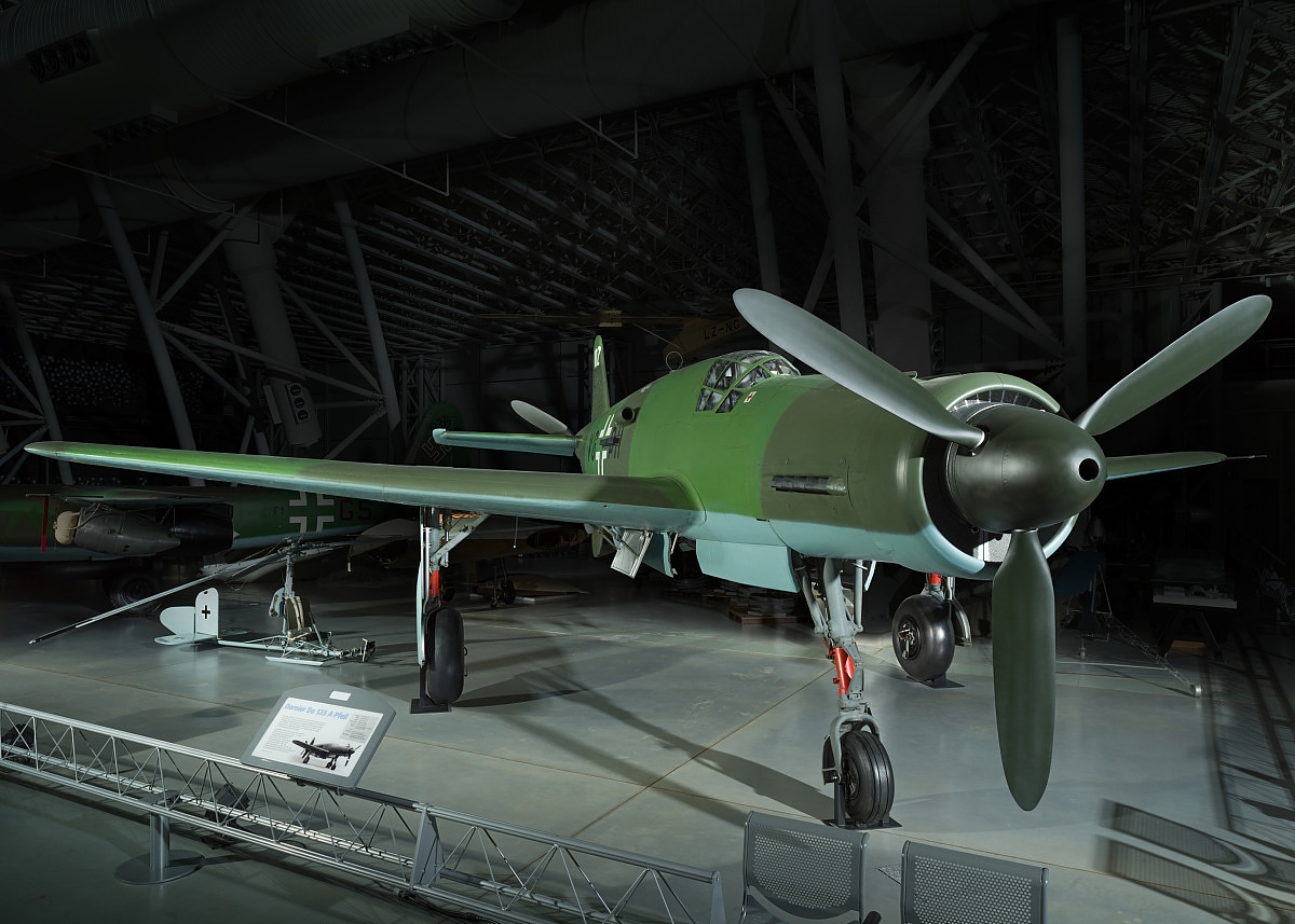 Dornier Do 335 A-0 Pfeil on display in the Steven F. Udvar-Hazy Center, Smithsonian. Image courtesy of Smithsonian National Air and Space Museum